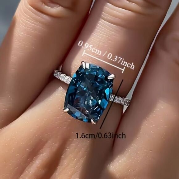 🔷 NEW Elegant Dark Aqua Blue Crystal 4 Carat Ring with Silver Band 🔷 - Picture 3 of 6